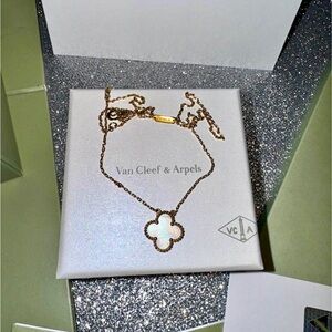 Van Cleef & Arpels Gold Necklace with White Clover Pendant